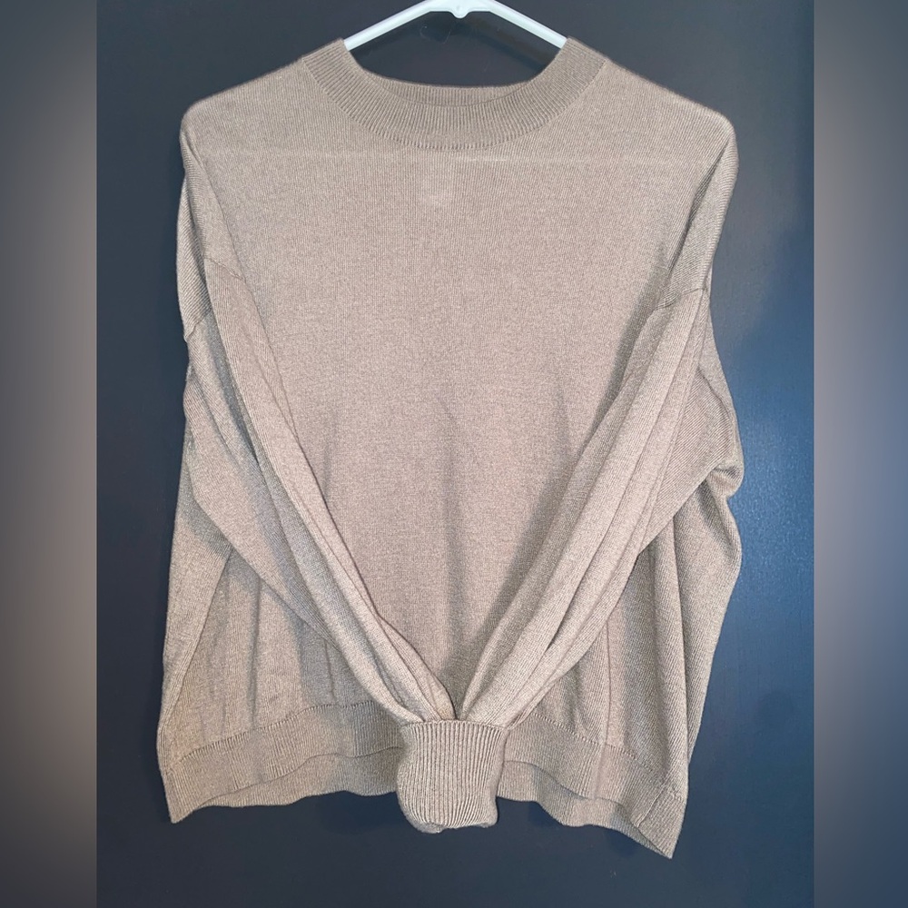Magaschoni Women's Beige lightweight Crew Neck cropped Sweater size large